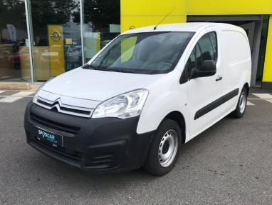 Voir le détail de l'offre de cette CITROEN Berlingo M 1.6 VTi 95 Club 3 Places de 2018 en vente à partir de 186.44 €  / mois