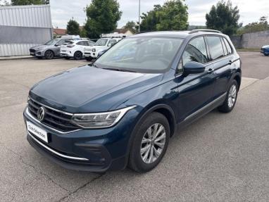 Voir le détail de l'offre de cette VOLKSWAGEN Tiguan 1.5 TSI 150ch Life Business DSG7 de 2021 en vente à partir de 312.64 €  / mois
