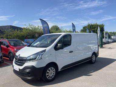 Voir le détail de l'offre de cette RENAULT Trafic Fg L2H1 1300 2.0 dCi 145ch Energy Grand Confort E6 de 2021 en vente à partir de 233.87 €  / mois