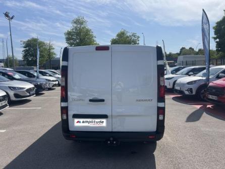 RENAULT Trafic Fg L2H1 1300 2.0 dCi 145ch Energy Grand Confort E6 à vendre à Dijon - Image n°6