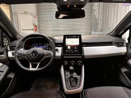RENAULT Clio 1.6 E-Tech hybride 145ch Techno à vendre à Melun - Image n°10