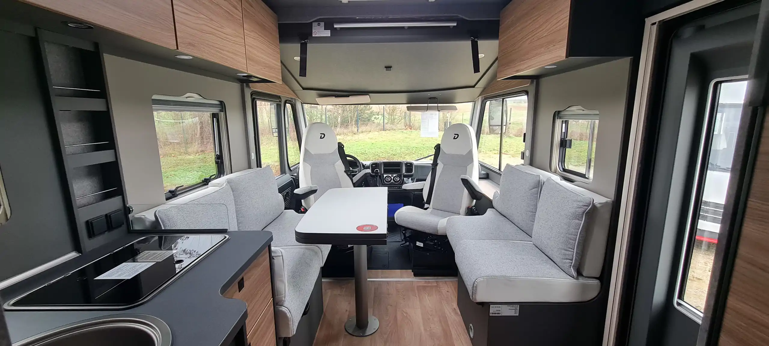 Image Dethleffs Trend I 7057 DBL  Intégral